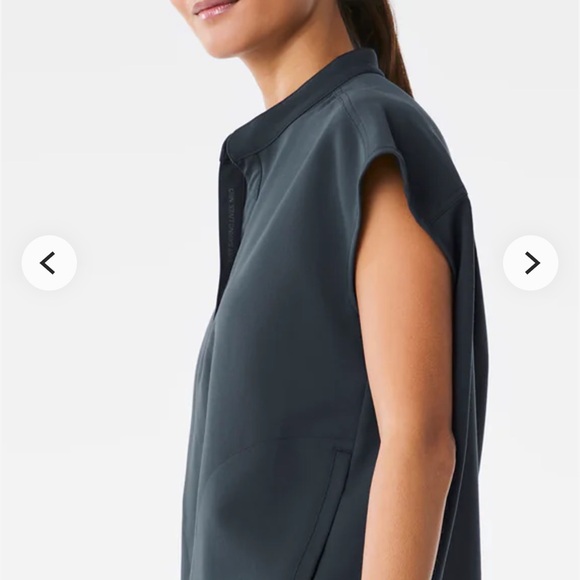 Figs Zamora Jogger Scrub Pants and Rafaela Oversized Scrub Top - Picture 2 of 7